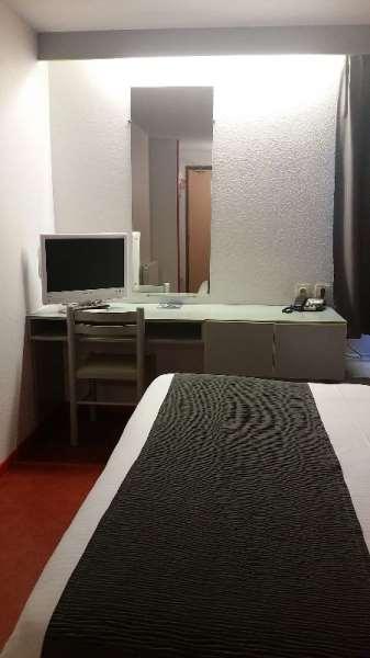 Brit Hotel Sarreguemines Habitación foto